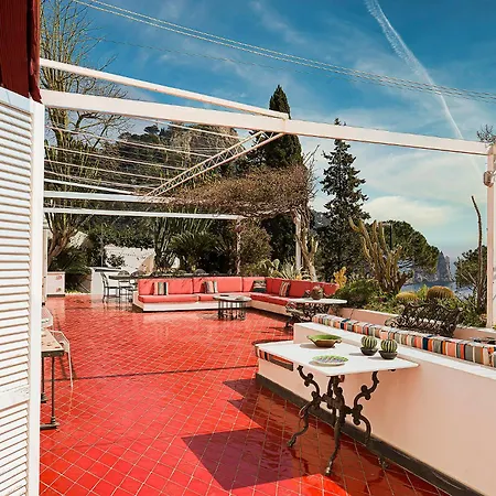 Luna Rossa, Appartement *