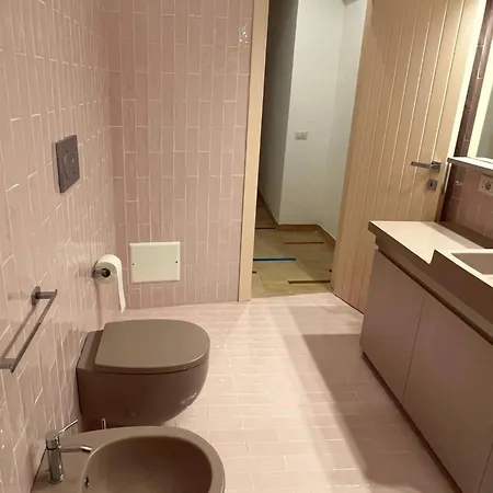 Luna Rosa, كابري