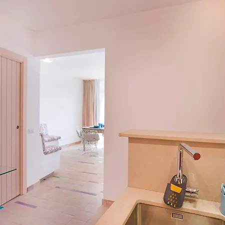Luna Rossa, Apartamento