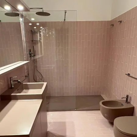 Luna Rosa, Apartman *